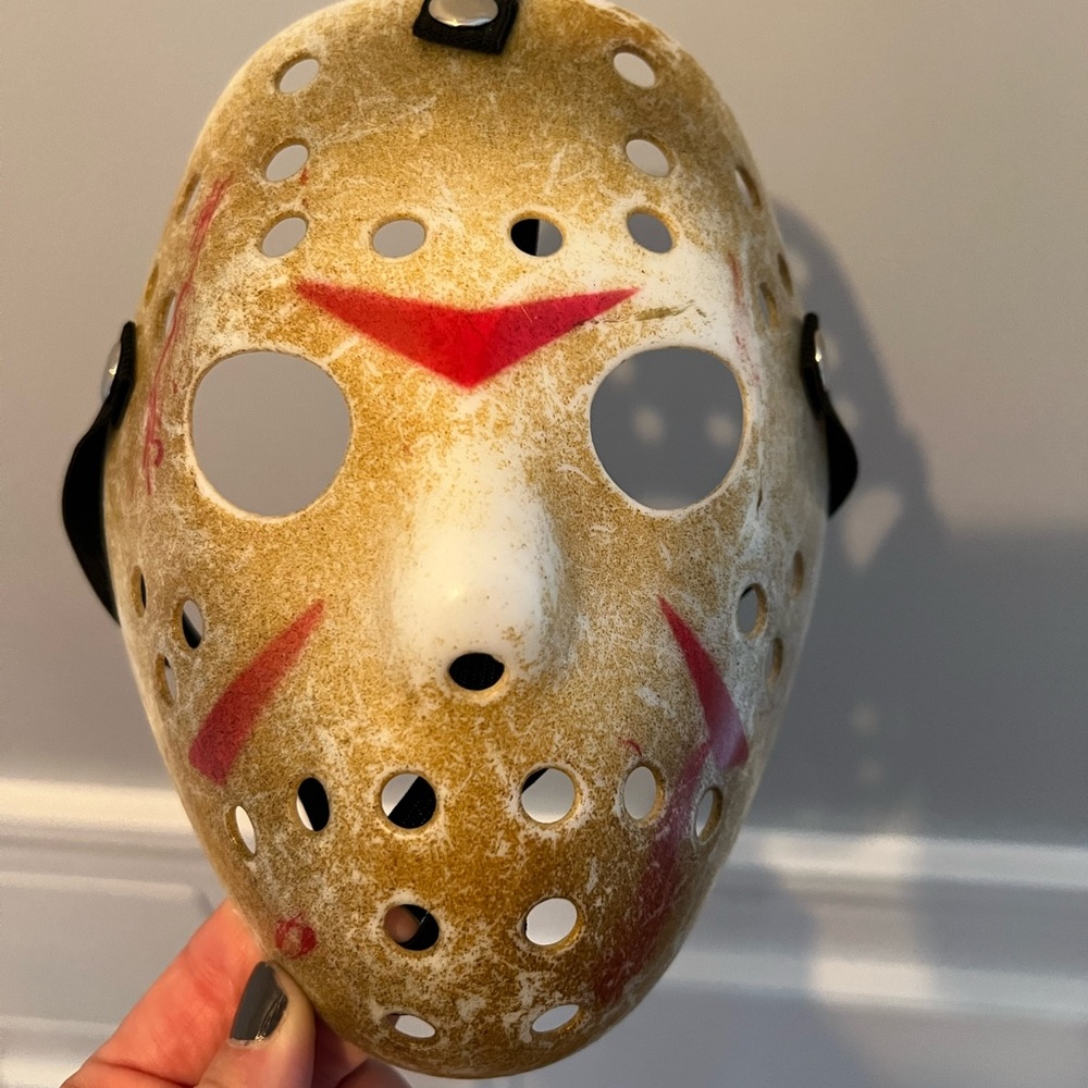 Kids Michael Meyers/Jason Voorheese or just CREEPY HALLOWEEN COSTUME!